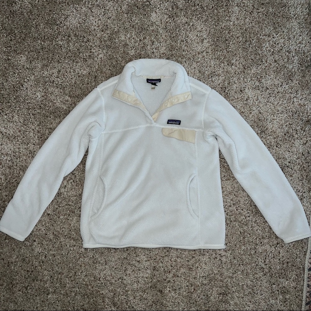Cream Patagonia pullover